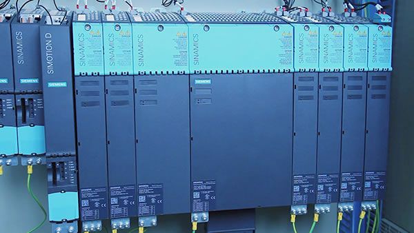 Parte eléctrica de la máquina